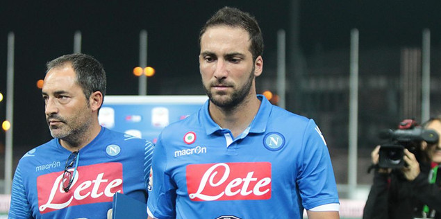 禁区外射门 禁区外射门